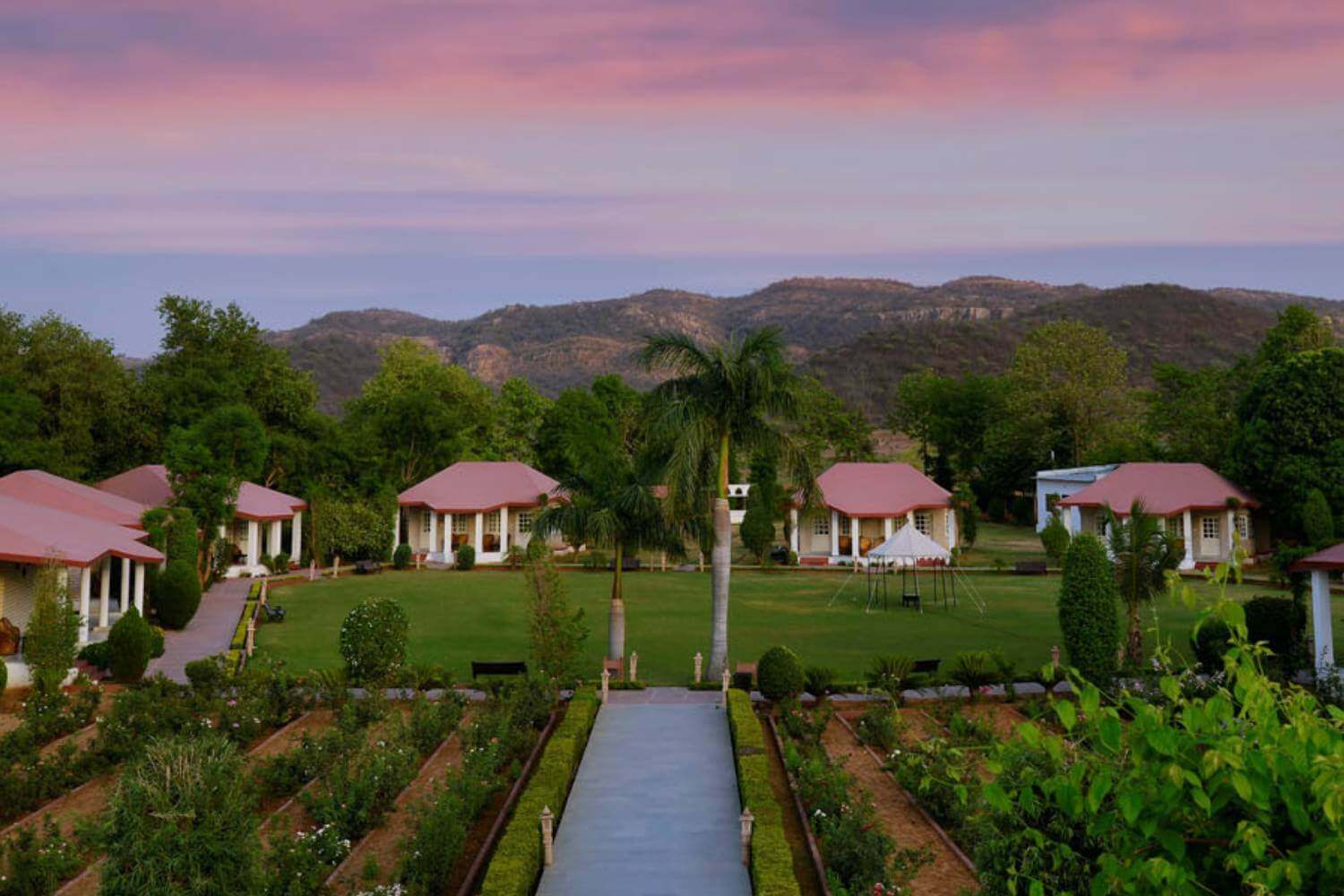 Tiger Den Resort Ranthambore